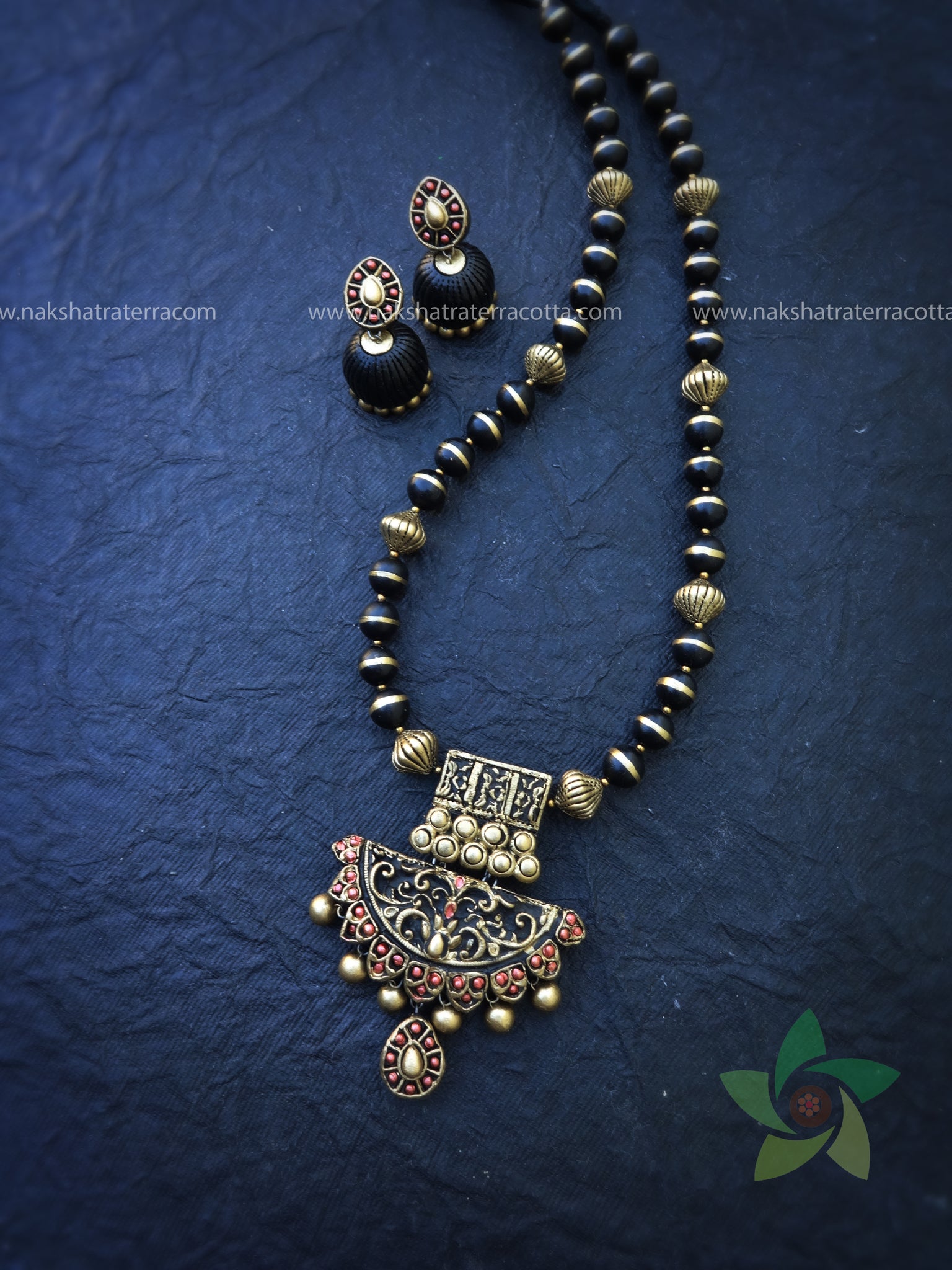 Black Terracotta Jewellery Set