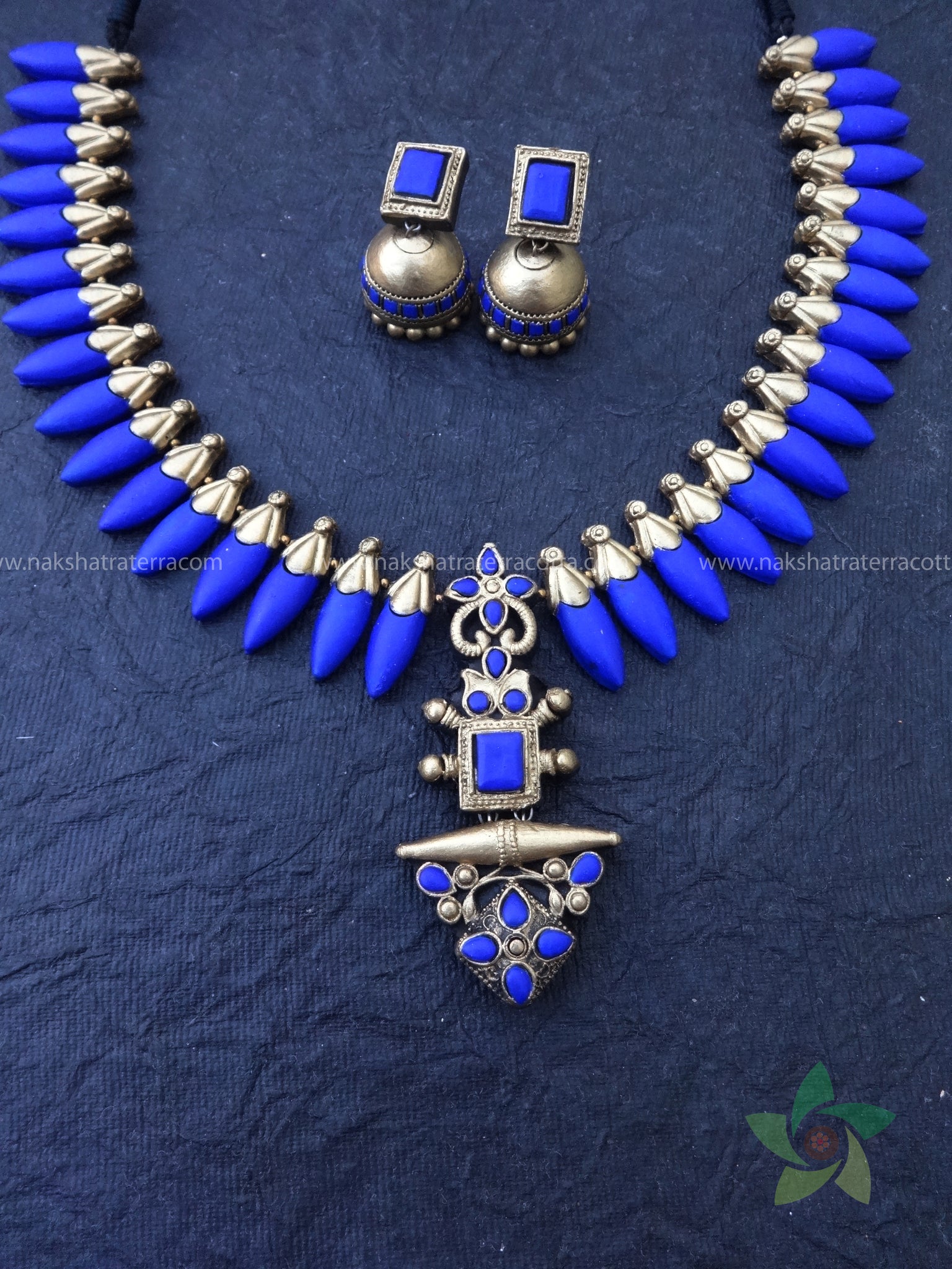 Blue bud terracotta jewellery set