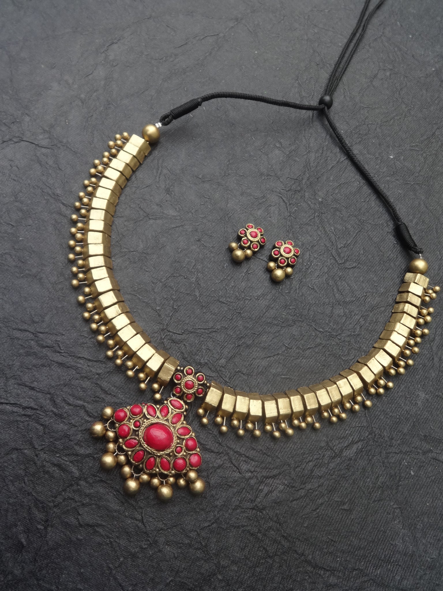 Devika- golden terracotto necklace set