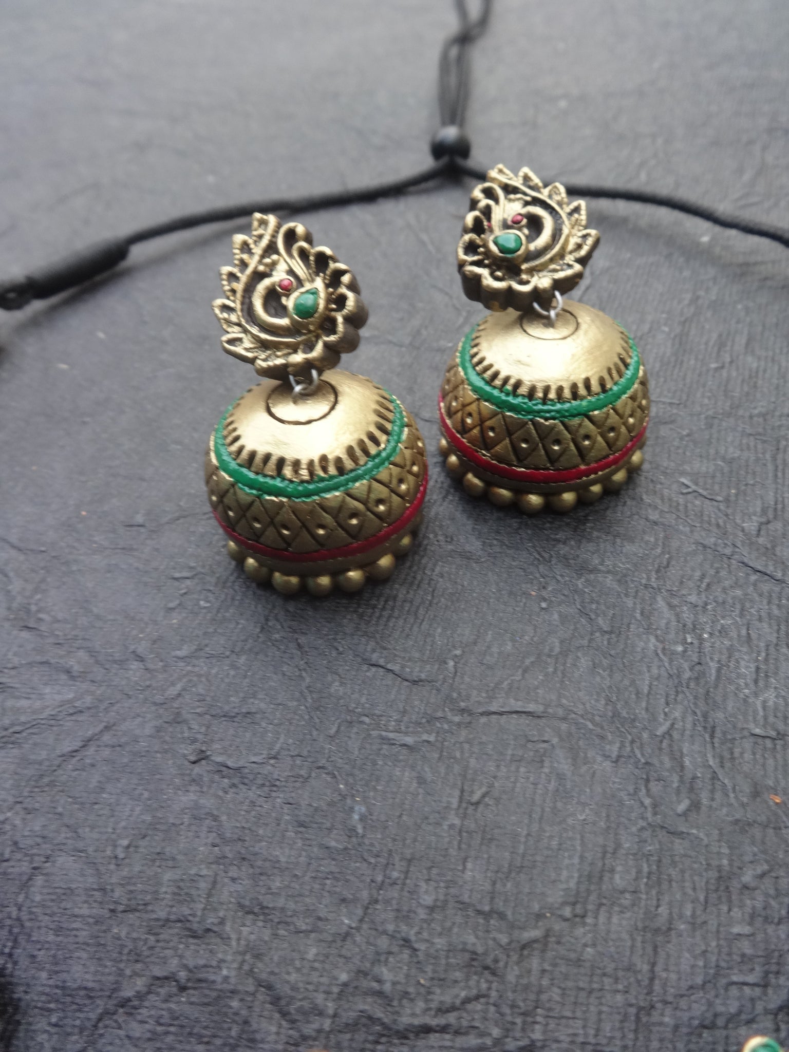 Venkadesh- golden terracotto necklace set