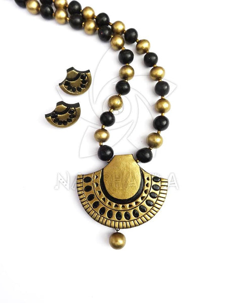 Terracotta Necklace