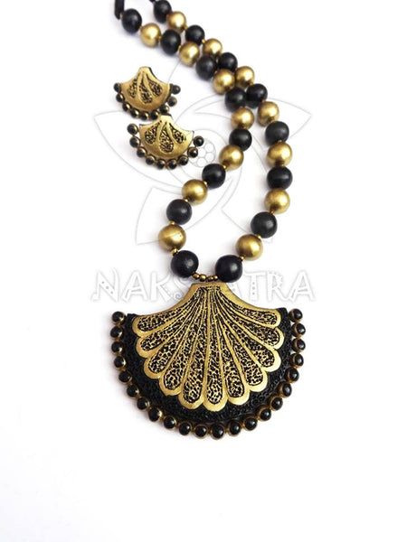 Terracotta Necklace