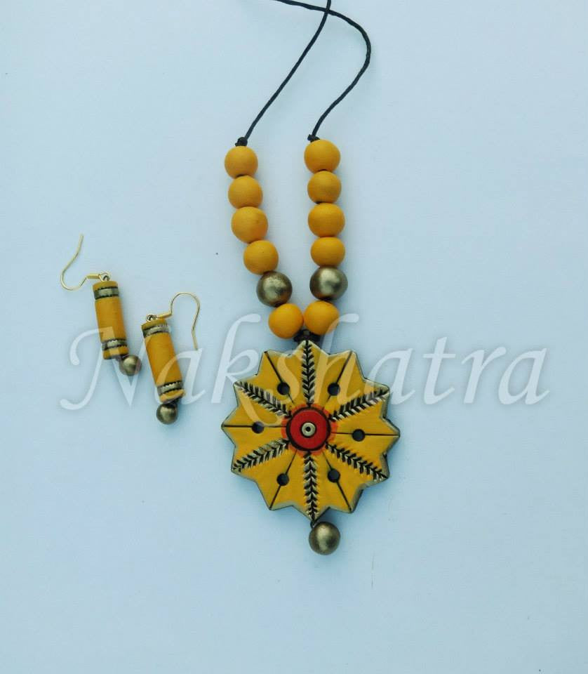 Daily wear sets