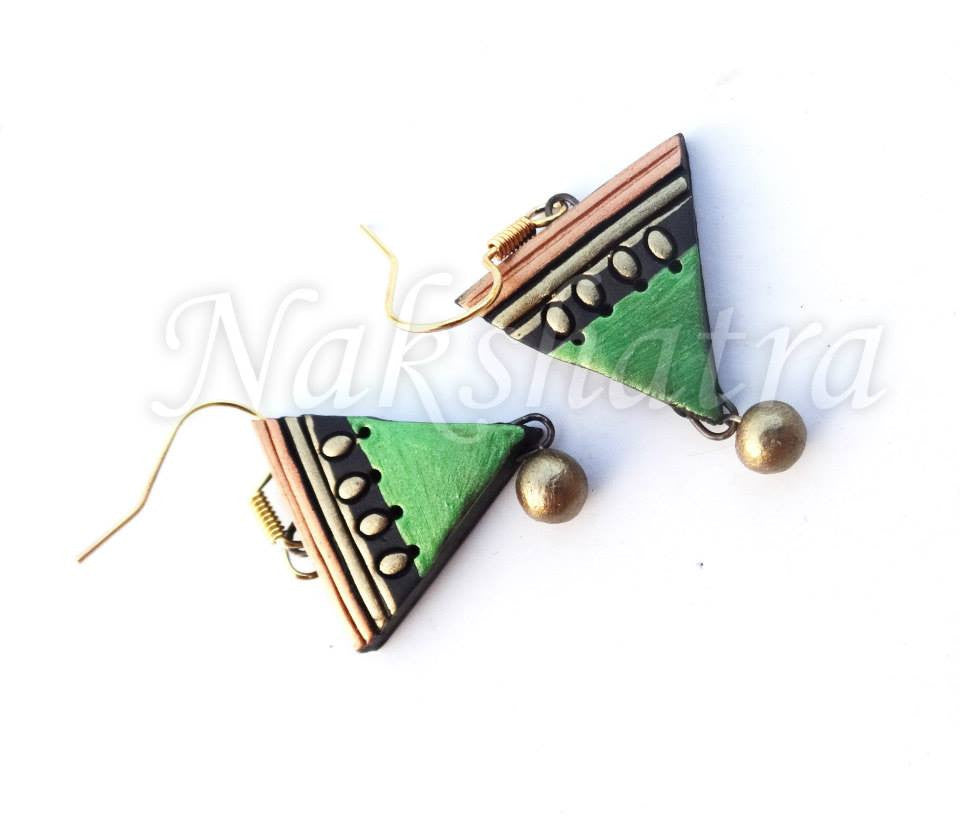 Terracotta hooks